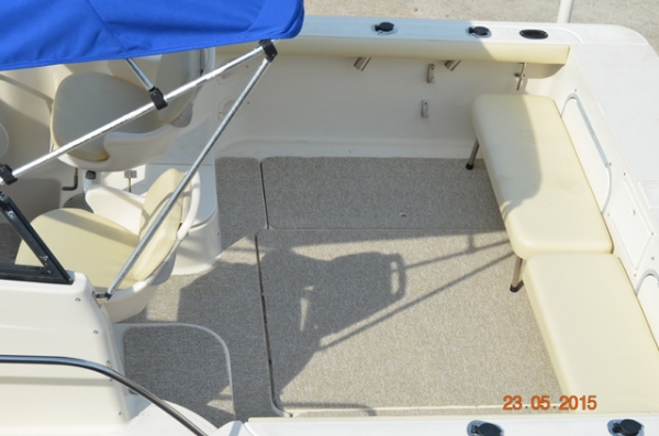 Trophy Pro 2509 Walk Around 225hp Mercury 2002 2 stroke Aluminium Trailer