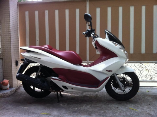 ขออนุญาติขาย HONDA PCX 150-i ตัว TOP COMBI BAKE โอนให้ฟรีครับ