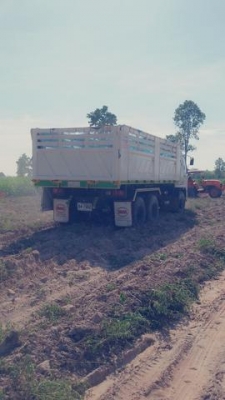 ฟูโช่  240 แรง รถปี 56  (.ใช้งานขนกากอ้อย เข้าแปลงอ้อยเท่านั้น )  ราคา  2,200,000 บาท