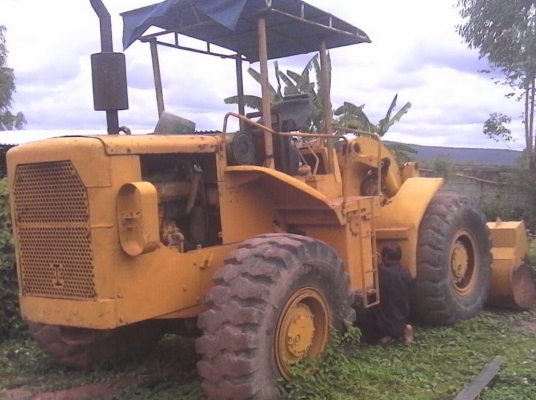 CAT 950 รถตักล้อยาง เอวอ่อน รถจอดไม่ได้ใช้งานขายตามสภาพนะครับ เครื่องยนต์แรงดีกำลังไม่ตกสภาพดียังใช้งานได้ดีครับ ตอนนี้จอดเพราะไม่ได้ใช้งานเฉยๆครับ ระบบไฮดรอลิกส์ไม่มีแตกเยิ้ม ตักได้หนึ่งคิวครึ่งครับแขนเดิมยังไม่ต่อแขนยาว บุ้งกี๋ไม่มีผุสภาพดีสุดๆครับ ยางล CAT 950 รถตักล้อยาง เอวอ่อน รถจอดไม่ได้ใช้งานขายตามสภาพนะครับ เครื่องยนต์แรงดีกำลังไม่ตกสภาพดียังใช้งานได้ดีครับ ตอนนี้จอดเพราะไม่ได้ใช้งานเฉยๆครับ ระบบไฮดรอลิกส์ไม่มีแตกเยิ้ม ตักได้หนึ่งคิวครึ่งครับแขนเดิมยังไม่ต่อแขนยาว บุ้งกี๋ไม่มีผุสภาพดีสุดๆครับ ยางล