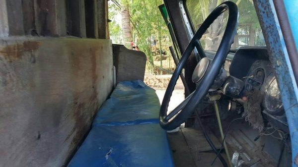 ขายรถบรรทุก 10 ล้อเทรลเลอร์ ISUZU 168 แรงม้า 2 เพลาสโลว์กลาง ราคา 250000