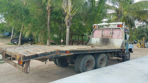 ขายรถบรรทุก 10 ล้อเทรลเลอร์ ISUZU 168 แรงม้า 2 เพลาสโลว์กลาง ราคา 250000