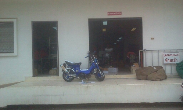 ขาย ชาลีเเต่งยุ่นล้อโต เครื่องสเเมส มีเล่มทะเบียน สภาพสวยๆ เครื่องดี สีทำใหม่ อะไหล่เเต่งตามงบ ราคาพร้อมจบ 14000 เท่านั้น สนใจทักเเชทหรือโทร 089-8054390 / 083-9008343 โอ๋ อยู่จังหวัด ลพบุรี (จัดส่งได้ทั่วประเทศ)