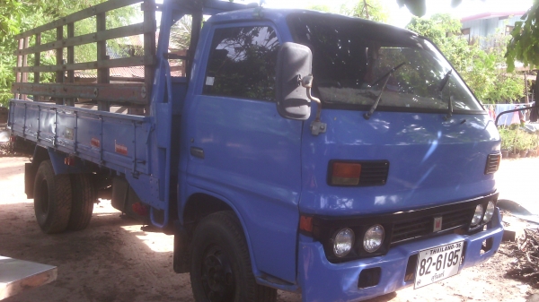 ขาย6ล้อ ราคาถูก ทะเบียนพร้อมโอน0926738008  ลดราคาได้อีกครับ