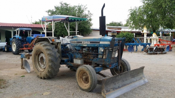 ขายด่วน รถไถ 6610 พร้อมใช้งาน ปั้มกลมไอดีโต