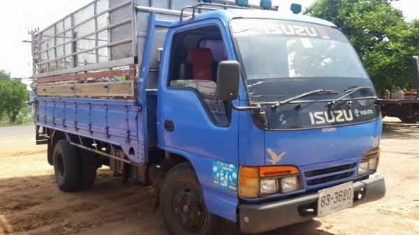ขาย6ล้อ อีซูซุ NKR110 ยาว4.30เมตร แชชซีสวยเครื่องดี พร้อมคอกเสริมข้าง เอกสารพร้อมโอนภาษีเต็ม