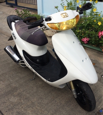 ป๊อป Honda ZX 35