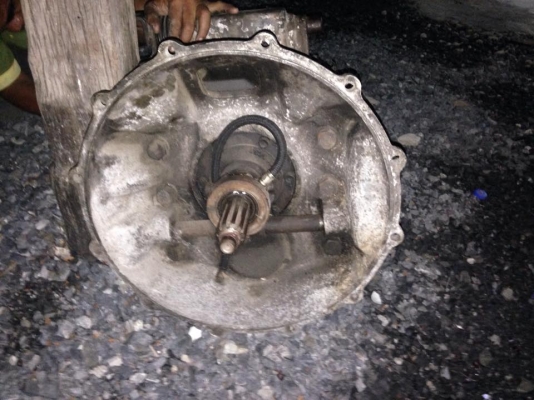 ขายเกียร์Hino Ho 8รอบกว่า 6 เกียร์เดินหน้า