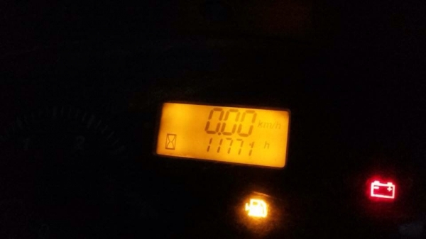 KUBOTA M9540 - 2 เพลา รถไถใหญ่สภาพดีพร้อมทำงานได้เลย เครื่องยนต์แรงดีกำลังไม่ตก ระบบเกียร์ซิงโครเมท เดินหน้า 8 ถอยหลัง 8 ใช้งานง่ายไม่มีหลุด ระบบไฮดรอลิกส์ของเหลวไม่แตกเยิ้ม อุปกรณ์ครบพร้อม มีใบดันหน้า ผานพรวนดิน 7 ช่วงล่างแน่นยางสภาพดี 65\% เอกสารทะเบียนค