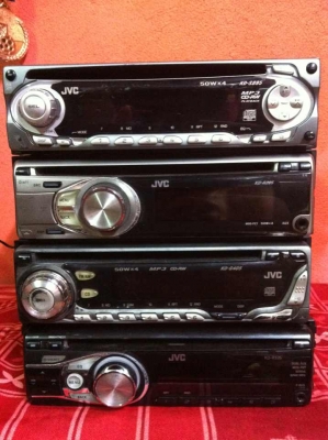 ขายเหมาวิทยุ JVC เล่น CD, MP3, AUX ใช้ได้ปกติ ทุกตัวรับปรักันครับ ขายถูกๆ 2900.-