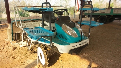 ขายรถปูกข้าวนั่งขับ 6 แถว คูโบต้า