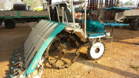 ขายรถปูกข้าวนั่งขับ 6 แถว คูโบต้า