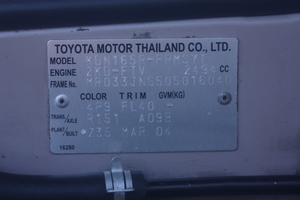 TOYOTA 4WD 4ประตู SPORT CRUISER D4Dปี2004 TOYOTA 4WD 4ประตู SPORT CRUISER D4Dปี2004