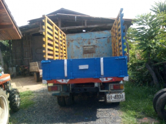 รถหกล้ออีซูซุ เครื่อง85แรง ราคาถูกของดีแบบนี้ไม่มีอีกแล้วครับ