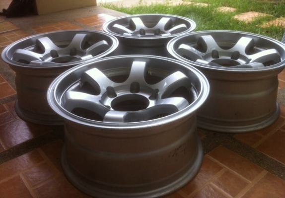 ล้อ volk monoblock ขอบ15 6รู139 กว้าง 7.5 นิ้ว สภาพสวย สีเงางาม ขอบหนาๆไม่มีซ่อม ใส่กระบะได้ทุกรุ่น ล้อ volk monoblock ขอบ15 6รู139 กว้าง 7.5 นิ้ว สภาพสวย สีเงางาม ขอบหนาๆไม่มีซ่อม ใส่กระบะได้ทุกรุ่น