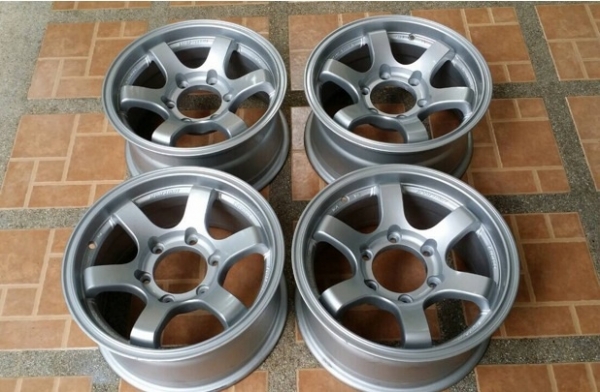 ล้อ volk monoblock ขอบ15 6รู139 กว้าง 7.5 นิ้ว สภาพสวย สีเงางาม ขอบหนาๆไม่มีซ่อม ใส่กระบะได้ทุกรุ่น