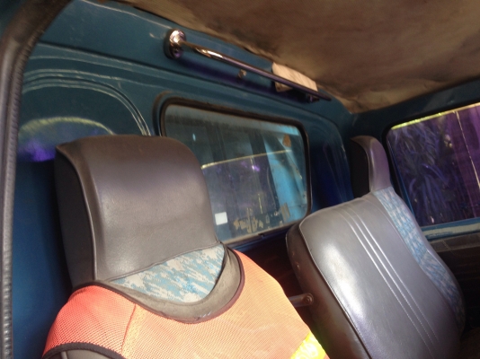 ขายหกล้อ ISUZU-KS26 มีภาพวีดีโอ เครื่อง 110 แแรงม้า ราคา 198,000 บาท หัวยกได้ กระบะยาว 4.30 ม เฟืองท