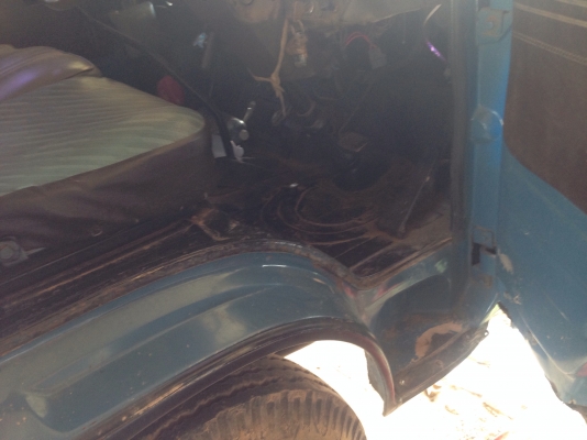 ขายหกล้อ ISUZU-KS26 มีภาพวีดีโอ เครื่อง 110 แแรงม้า ราคา 198,000 บาท หัวยกได้ กระบะยาว 4.30 ม เฟืองท