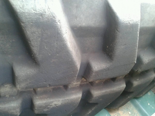 แทรคยางติดรถ จากญี่ปุ่น รุ่น KOBOTA แทรคยางติดรถ จากญี่ปุ่น รุ่น KOBOTA