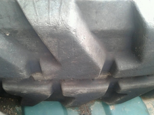 แทรคยางติดรถ จากญี่ปุ่น รุ่น KOBOTA แทรคยางติดรถ จากญี่ปุ่น รุ่น KOBOTA