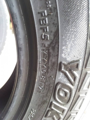 ขายยาง Yokohama geolandar A/T 225/65/17 ปี 12