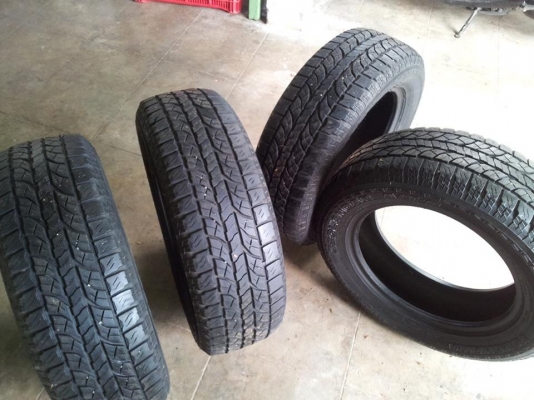 ขายยาง Yokohama geolandar A/T 225/65/17 ปี 12