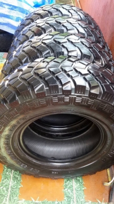 ขายยาง mud yokohama 265/75/16. ปี 12