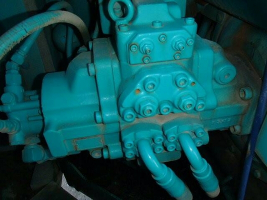 รถแบคโฮเก่านอก sk 100 มารค์ไฟท์ super สนใจโทรสอบถามได้ครับยินดีรับสายทุกท่านจร้า 092-3309229 อี๊ด สองห้อง