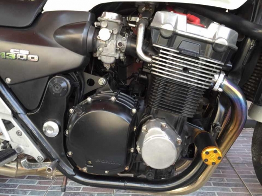 ธารนนทบุรี//ขาย HONDA CB 1300 ปี 98 สภาพนางฟ้า ระบบเครื่องระบบไฟสมบูรณ์ทุกจุด ราคา 99,000 บาท อินวอยท์+สรรพสามิต