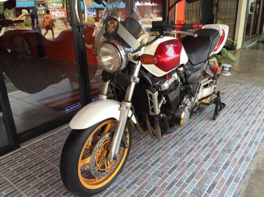 ธารนนทบุรี//ขาย HONDA CB 1300 ปี 98 สภาพนางฟ้า ระบบเครื่องระบบไฟสมบูรณ์ทุกจุด ราคา 99,000 บาท อินวอยท์+สรรพสามิต