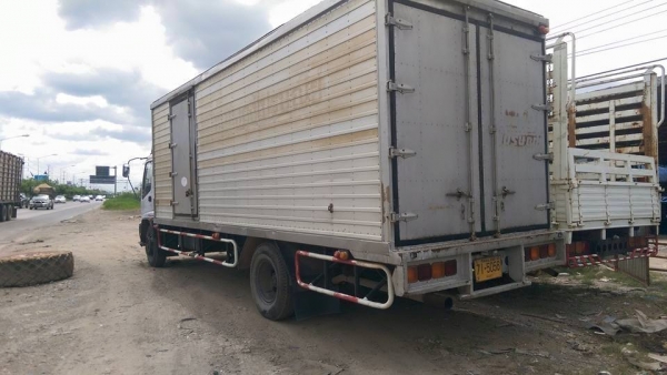 เดกก้า 195 6 ล้อ ยาว 7.20 รถห้างแท้ๆ คัสซีสวยตลอดเส้นเหลือคันที่ใส่ตู้ ราคาเน็ตๆ