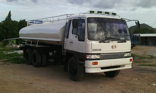 ขายรถสิบล้อKT725เครือง175แรงรถนํ้า16000ลิตร2เพลาหัวไฮเทก