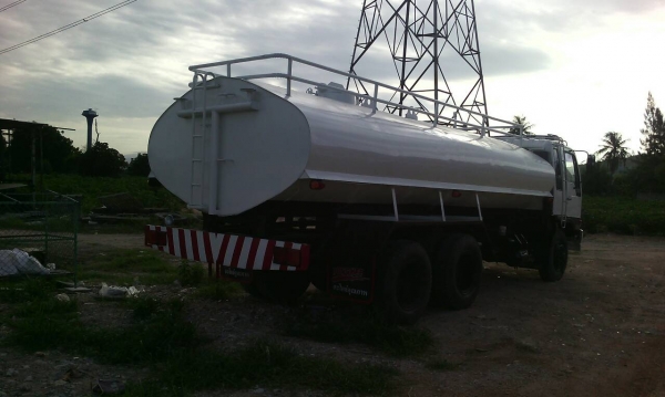 ขายรถสิบล้อKT725เครือง175แรงรถนํ้า16000ลิตร2เพลาหัวไฮเทก