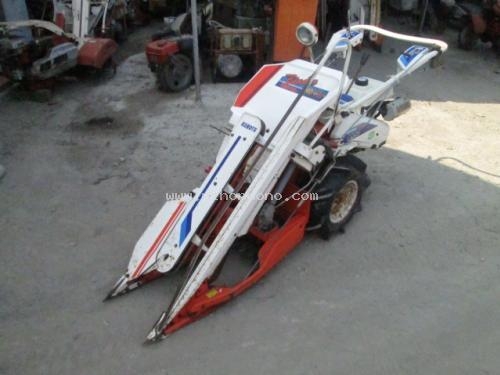 รถเกี่ยวข้าวเดินตาม    KUBOTA   RA30 รหัสสินค้า : 80802450   หรือเพิ่มเติมไดที่ www.nihonmono.com