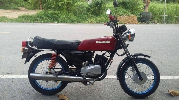 ลดๆๆๆ ขาย KAWAZAKI GTO เครื่องดี รถสวย มีทะเบียน ชุดโอนไม่มีคับ ขาดต่อสองปีขาย 5500 คับ