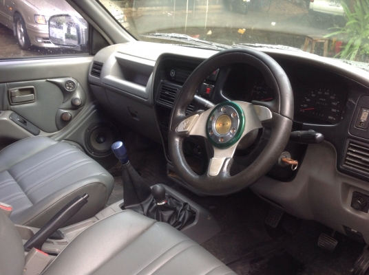 Isuzu rodeo 4x4ปี2000 2.8trubo Isuzu rodeo 4x4ปี2000 2.8trubo