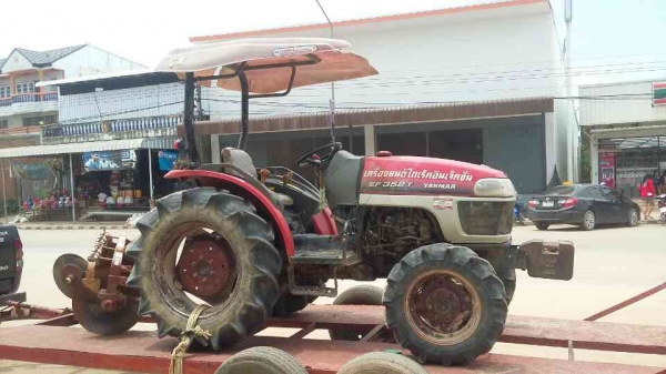 ขายรถยันม้าร์ 35 แรง มาจากไร้มันยังกับไม่ถึงบ้านไครสนใจรีบจองเลยคับ ราคา 185000 บาท สอบถาม ได้ที่เบอร์ 0813655997 อำพร พาเจริญ ขายรถยันม้าร์ 35 แรง มาจากไร้มันยังกับไม่ถึงบ้านไครสนใจรีบจองเลยคับ ราคา 185000 บาท สอบถาม ได้ที่เบอร์ 0813655997 อำพร พาเจริญ