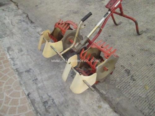 เครื่องกำจัดวัชพืชในร่องข้าว  MARUYAMA   MA3  รหัสสินค้า : 80802459 หรือเพิ่มเติมไดที่ www.nihonmono.com