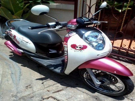 ขายScoopy i ปี55 รถเครื่องเดิมเครื่องดีสีสวย