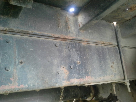 สิบล้อ มิตรซู ไอ้หลง FN 527 MA195แรง เกียร์ใหญ่10 สปีส เบรคใหญ่ บรรทุกแม็คโค 2000 วิ่งทางไกลสะบาย เล่มทะเบียนพร้อมโอน ราคา 658,000บ ต่อรองได้ ครับ