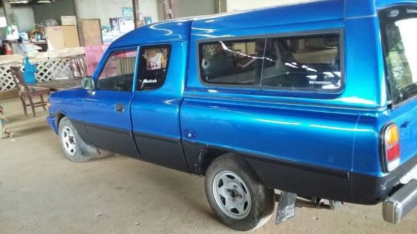 MAZDA   หลังคาไฟเบ้อติดแก๊สสวยๆๆพร้อมใช้ราคา 55000 098-539-6074 090-772-3710