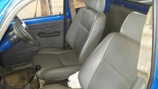 MAZDA   หลังคาไฟเบ้อติดแก๊สสวยๆๆพร้อมใช้ราคา 55000 098-539-6074 090-772-3710