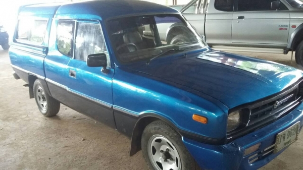 MAZDA   หลังคาไฟเบ้อติดแก๊สสวยๆๆพร้อมใช้ราคา 55000 098-539-6074 090-772-3710