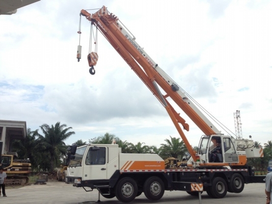ขายรถเครน ZOOMLION QY30V 30 ตัน รับประกัน 2 ปี ขายรถเครน ZOOMLION QY30V 30 ตัน รับประกัน 2 ปี