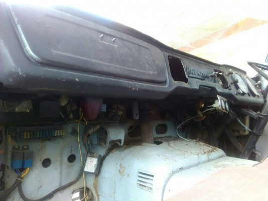 รถเทนเลอร์ 6ล้อ HINO km 310ติดเครนUNIC 3 ตันราคา 300,000 090-772-3710 098-539-6074 รถเทนเลอร์ 6ล้อ HINO km 310ติดเครนUNIC 3 ตันราคา 300,000 090-772-3710 098-539-6074