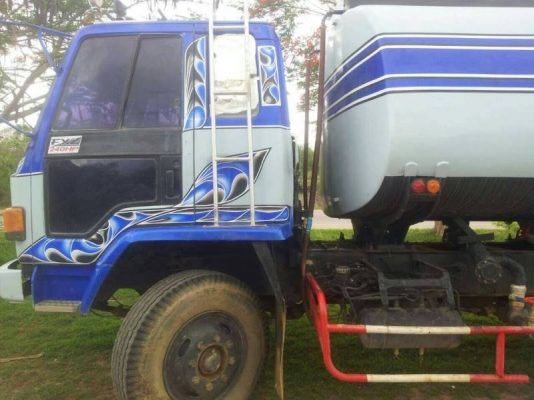 รถบรรถทุกน้ำ isuzu rocky 210 เพลาเดียว 750000