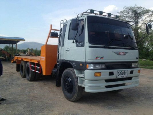 เทนเลอร์บรรทุกแบคโฮ 2 เพลาHINO  3H  195 แรงราคา980,000 098-538-6074 090-772-3710