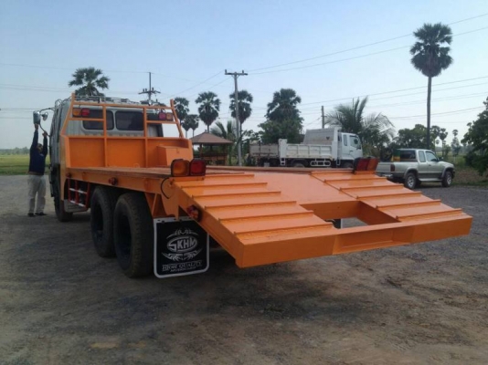 เทนเลอร์บรรทุกแบคโฮ 2 เพลาHINO  3H  195 แรงราคา980,000 098-538-6074 090-772-3710