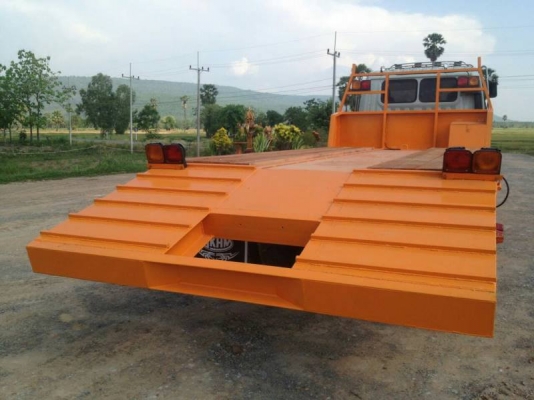 เทนเลอร์บรรทุกแบคโฮ 2 เพลาHINO  3H  195 แรงราคา980,000 098-538-6074 090-772-3710