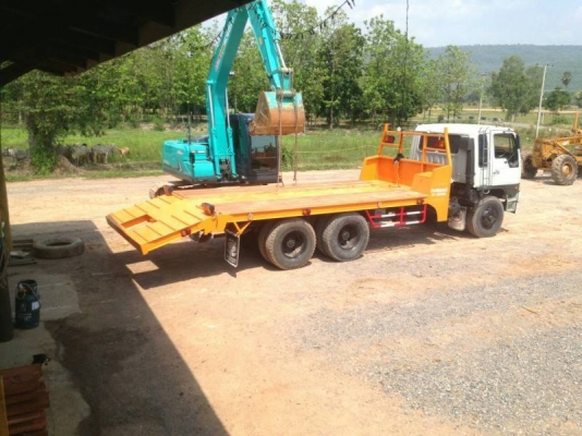 เทนเลอร์บรรทุกแบคโฮ 2 เพลาHINO  3H  195 แรงราคา980,000 098-538-6074 090-772-3710